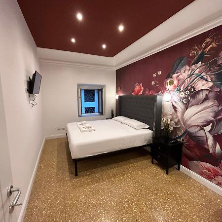 Raffaello'S Place Rome Exterior photo